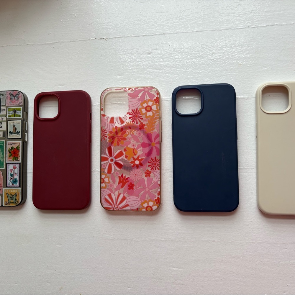 Kate Spade Floral Iphone 13, 14 Case and other basic silicon cases!!